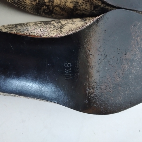 Donald Pliner snake design heels 8.5 - Picture 6 of 6